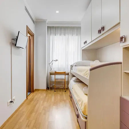 شقة Vatican Flat- 2bedrooms,2ensuite Baths & Balcony