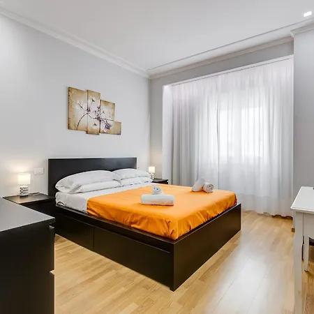 Vatican Flat- 2bedrooms,2ensuite Baths & Balcony Apartamento