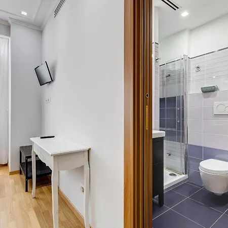 Apartment Vatican Flat- 2Bedrooms,2Ensuite Baths & Balcony