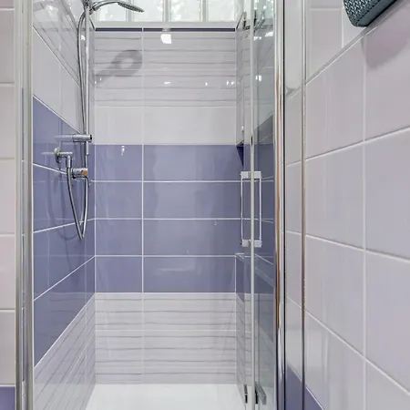 Vatican Flat- 2bedrooms,2ensuite Baths & Balcony