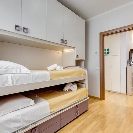 Vatican Flat- 2bedrooms,2ensuite Baths & Balcony