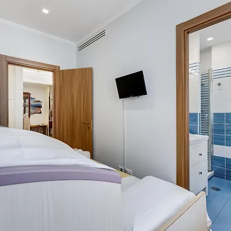 Vatican Flat- 2bedrooms,2ensuite Baths & Balcony Apartamento *