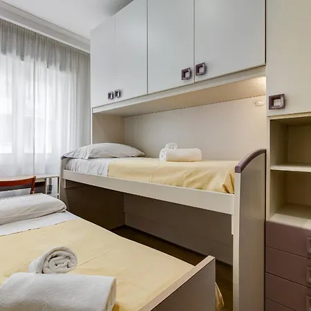 Apartamento Vatican Flat- 2bedrooms,2ensuite Baths & Balcony Roma