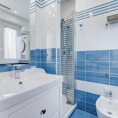 شقة Vatican Flat- 2bedrooms,2ensuite Baths & Balcony