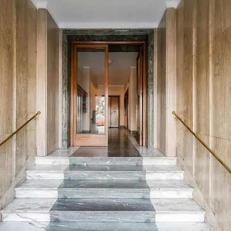 Vatican Flat- 2bedrooms,2ensuite Baths & Balcony Roma
